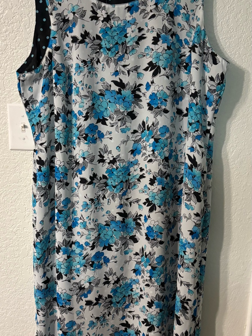 Sleeveless Floral Print Women’s dress in Blue and White by Componix 2X